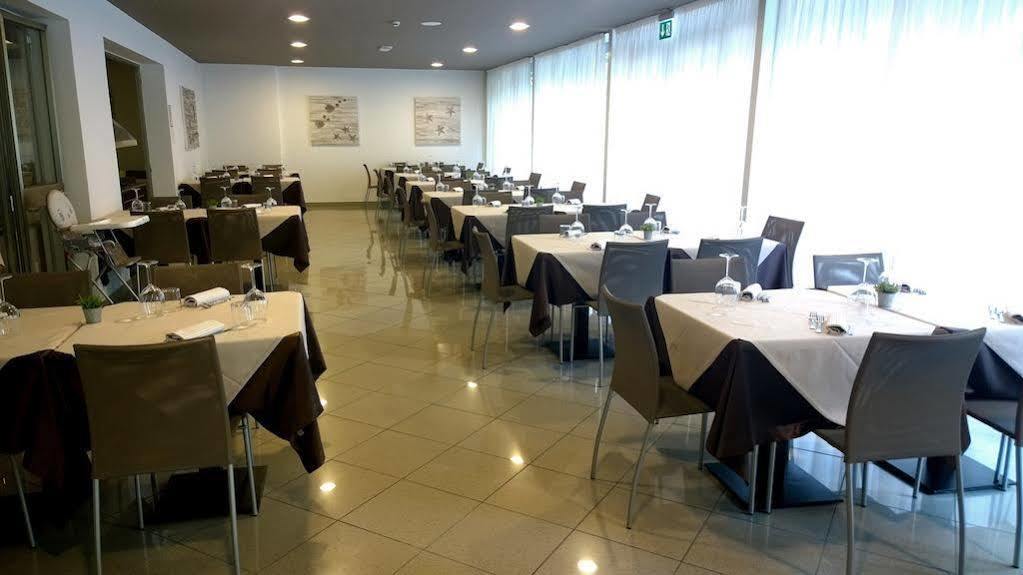 Hotel Gambrinus Lignano Sabbiadoro Exterior photo